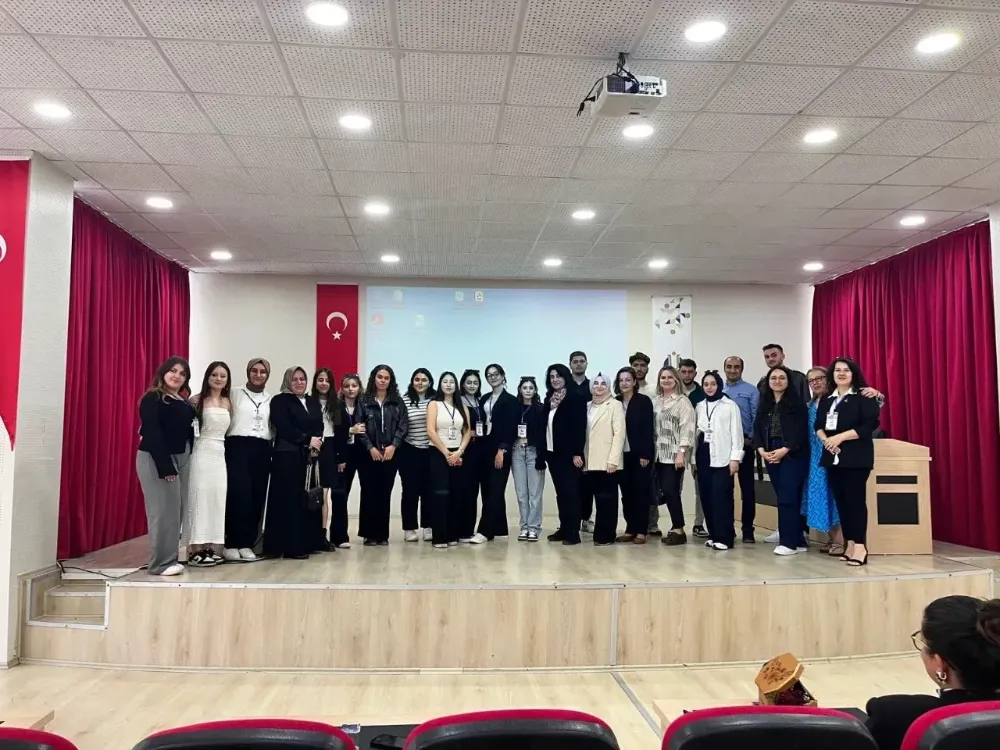 Ünye’de “Güçlü Kadınlar” söyleşisi ilgi gördü