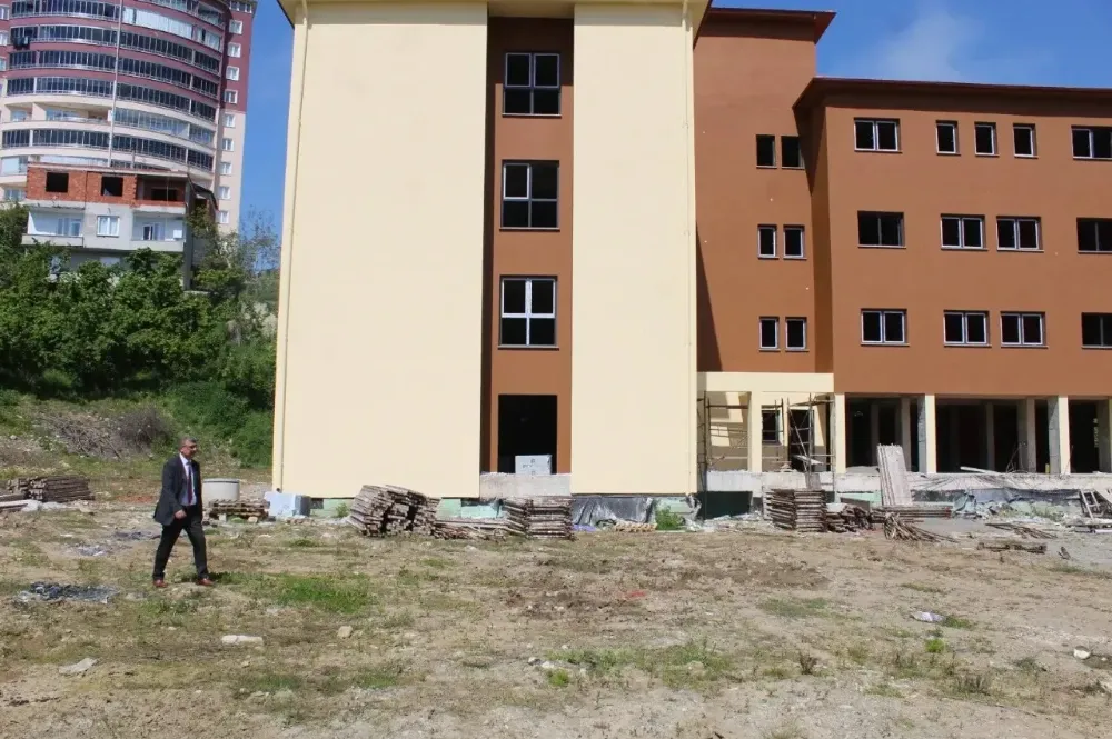 Fatsa’da iki yeni okulun inşaatı hızla sürüyor