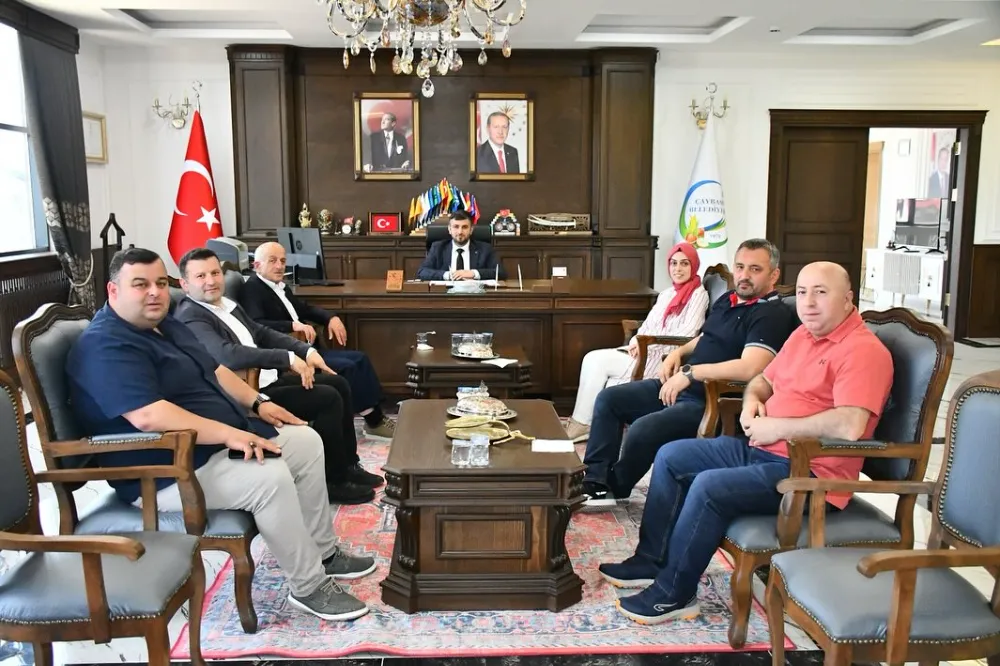 İSTÇAYDER’den Belediye Başkanı Karayiğit’e ziyaret 