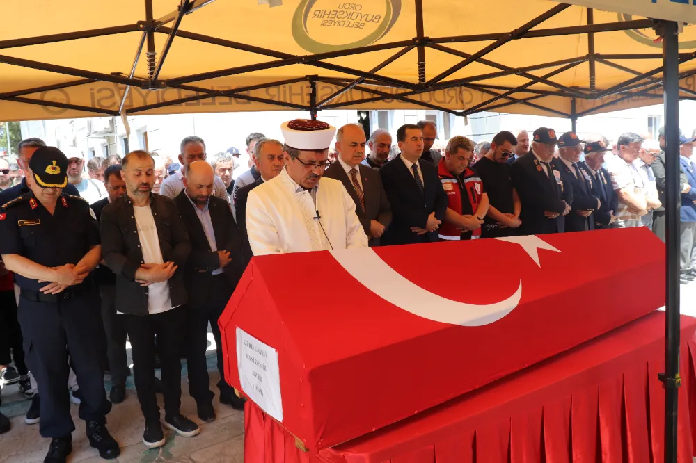 Kıbrıs Gazisi Kani Demir son yolculuğuna uğurlandı