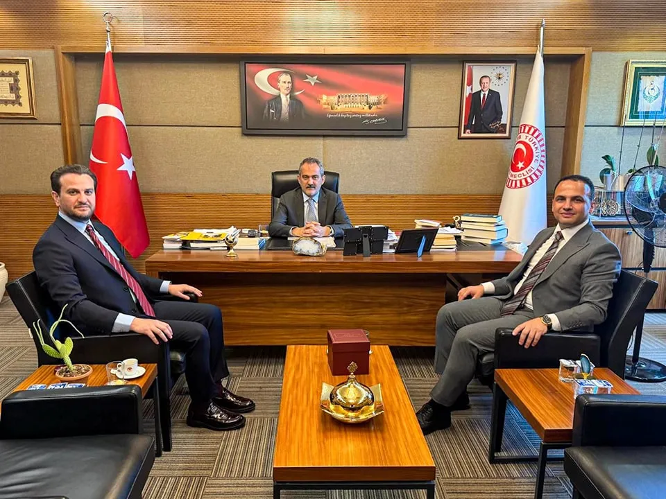 Fatsa’ya yapılan yatırımlar için Mahmut Özer’e teşekkür ziyareti… 