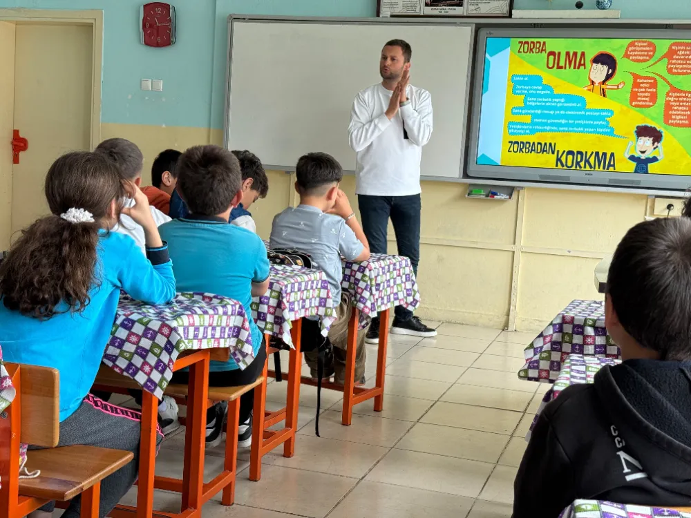 Ünye’de öğrencilere “Dijital Vatandaşlık” eğitimi
