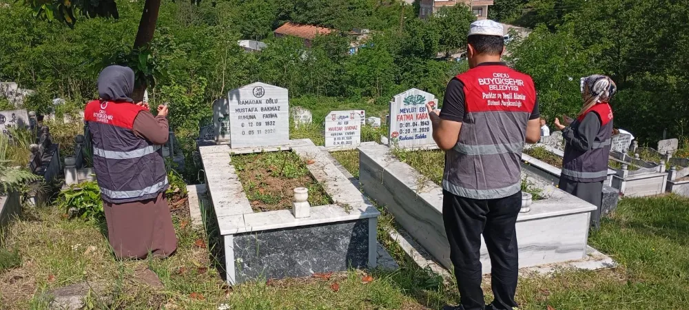 Ordu’da mezarlıklar duasız kalmıyor