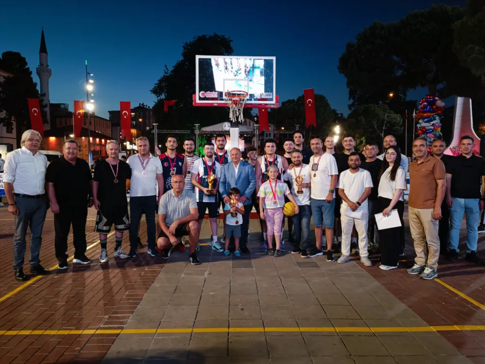 Ünye’de Basketbol ve Plaj Voleybolu Turnuvaları şampiyonları belirlendi