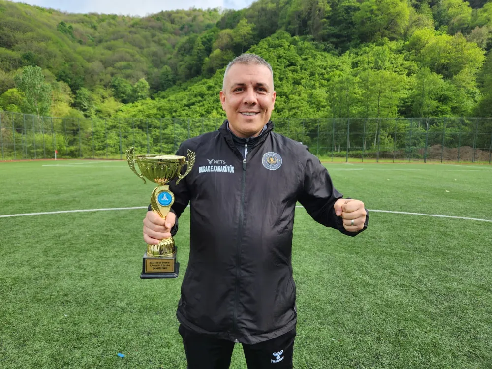 İlküvezspor, Burak Emre Karakütük ile yola devam ediyor