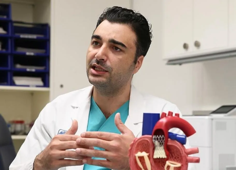 Kalp cerrahisinde ilki başaran Demirel’den Çakırtepe Hastanesi’ne işbirliği teklifi