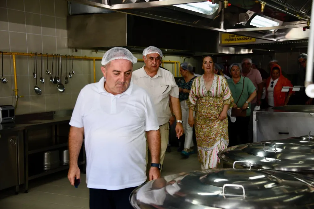 AK Parti’den Örnek Tesise Ziyaret