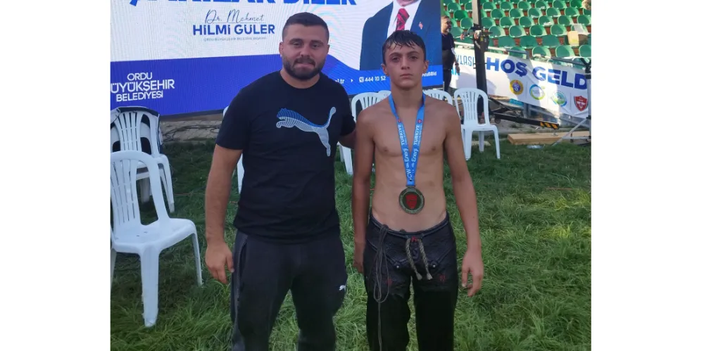 Fatih Boz’dan CW Enerji Güreş Ligi’nde gümüş madalya