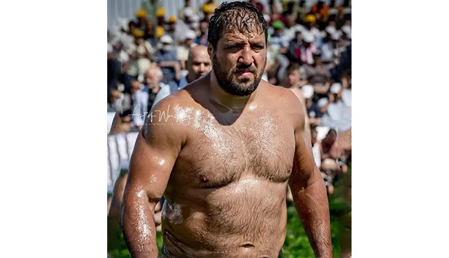 Başpehlivan Recep Kara güreşi bırakıyor! 