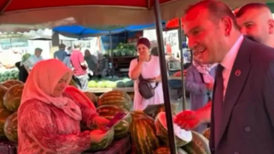 Anahtar Parti Ünye’de pazar esnafını dinledi