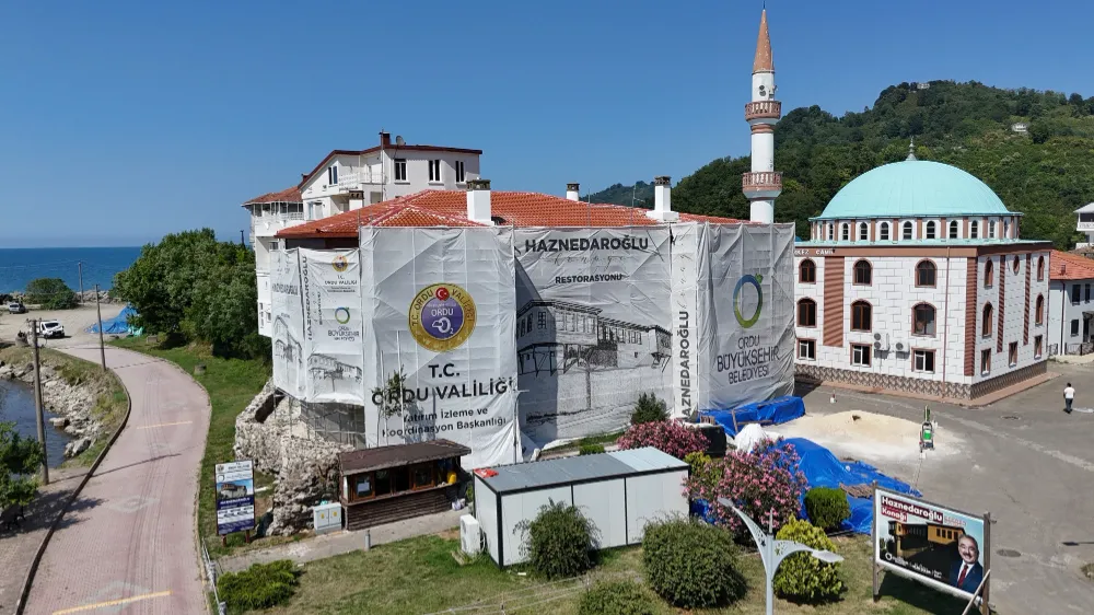 Haznedaroğlu Konağı’nda restorasyon hızla sürüyor…