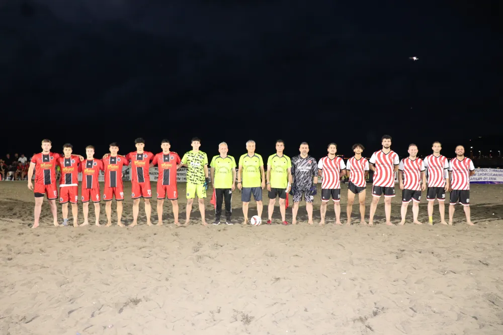Manyetik Kum Gece Futbol Turnuvası heyecanı başladı