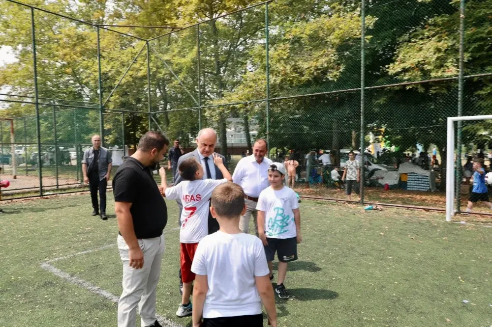 Vali Erol, TÜGVA’da gençlerle buluştu