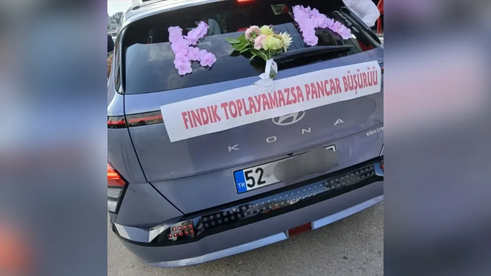 Ordu’da gelin arabasındaki yazı güldürdü!