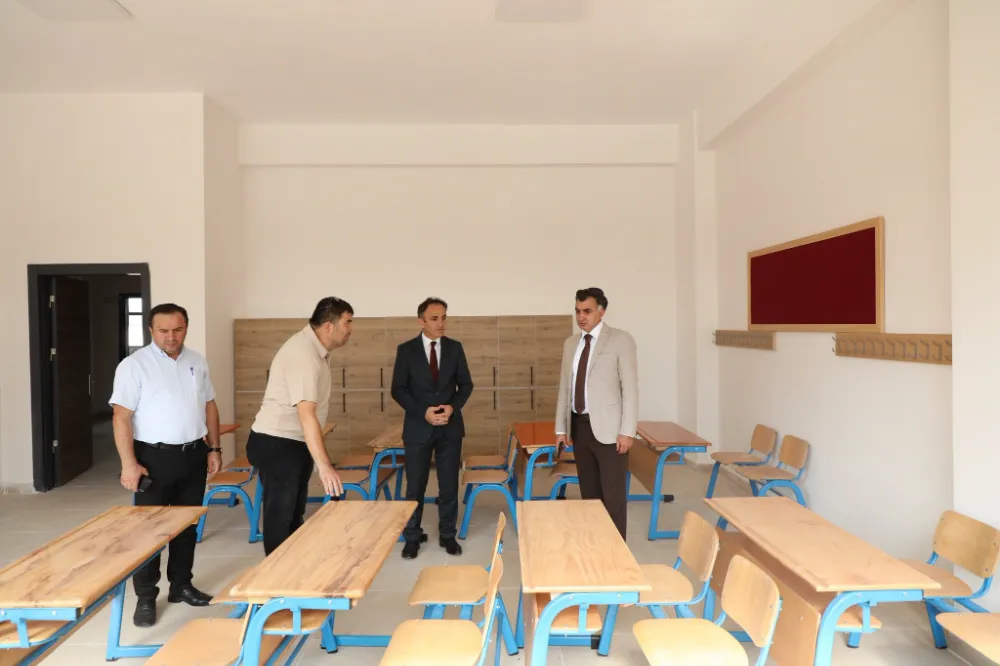 Vargeloğlu’ndan Emine Görgülü Ortaokulu’na ziyaret