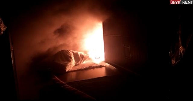 Nuriye’de yangın, ev kullanılamaz halde…