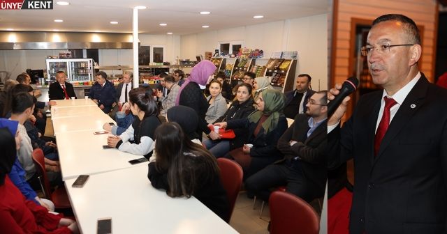 Rektör Akdoğan, Ulubey MYO’da iftar açtı